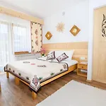 Couette-café Halinka 3*