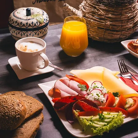 Oda ve Kahvaltı Halinka