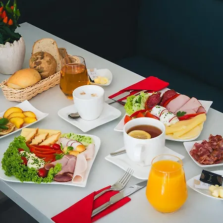 Halinka Oda ve Kahvaltı 3*