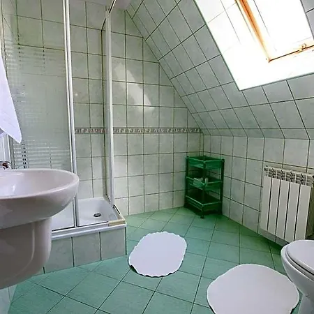 Nocleg ze śniadaniem Halinka 3*